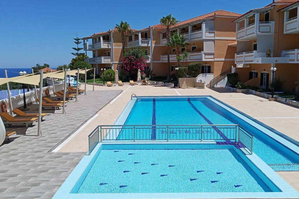 Matilda Hotel by Anayia All Inclusive Resorts 4