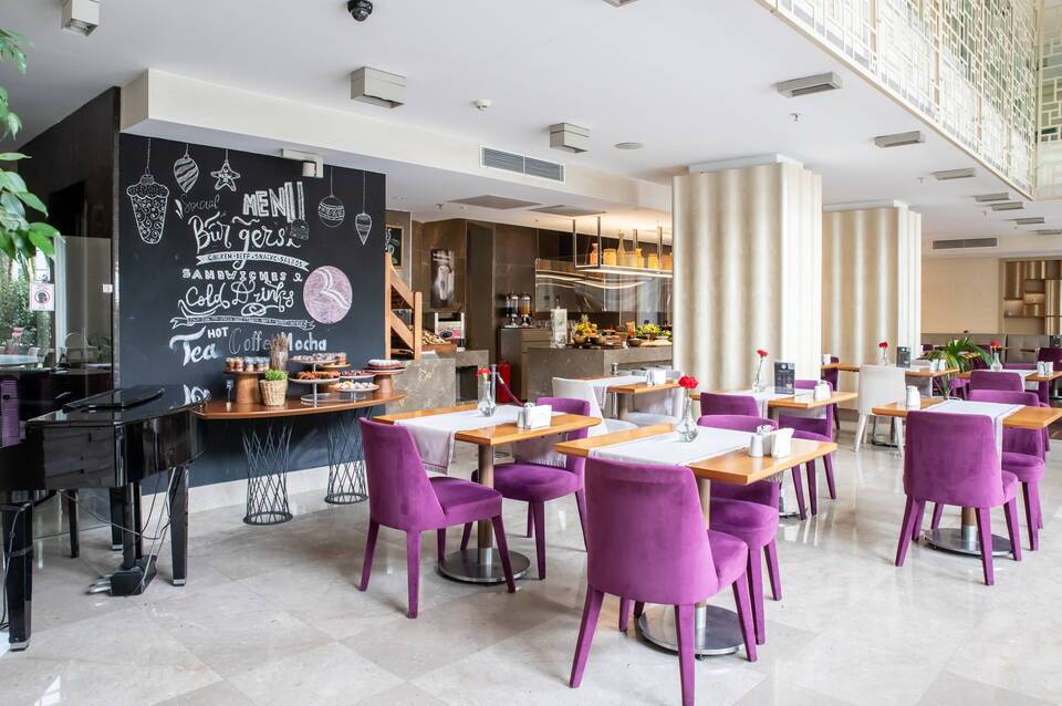 Ramada by Wyndham Istanbul Grand Bazaar 1