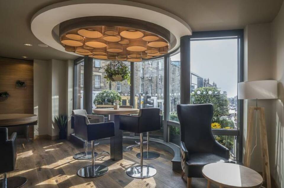 Point A Hotel Edinburgh Haymarket 3
