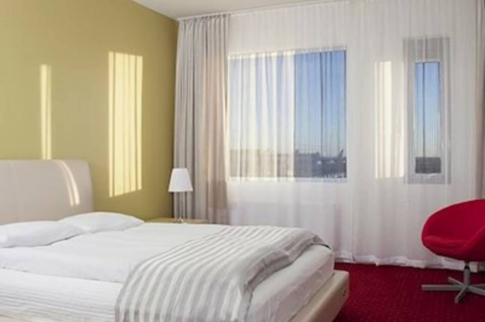 Airport Hotel Aurora 4