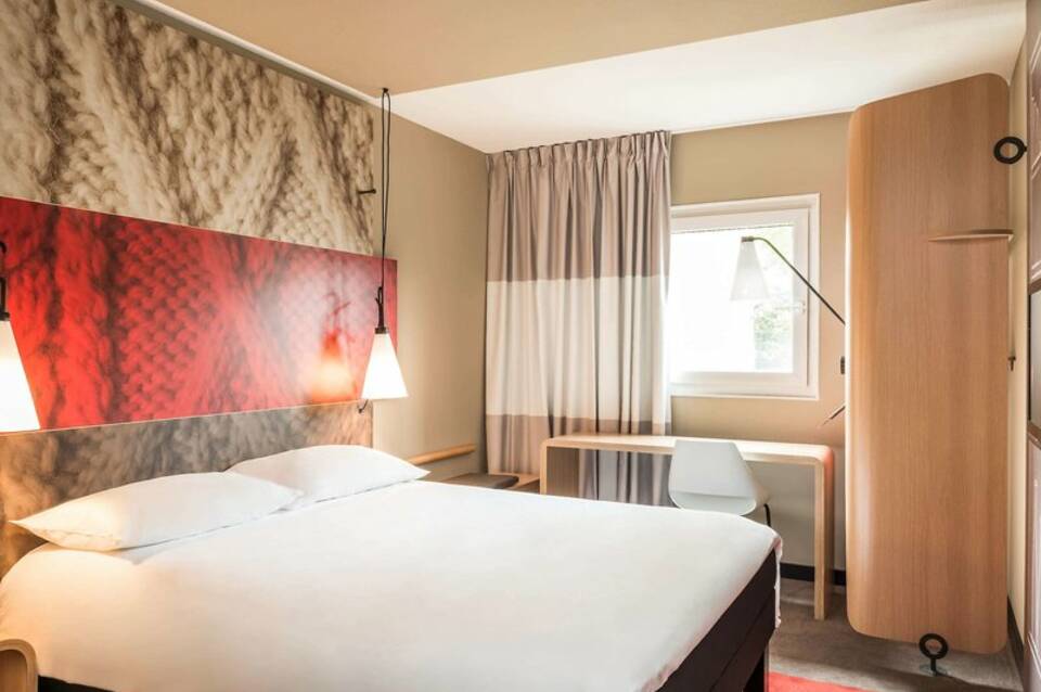 ibis Styles Poissy Paris 4