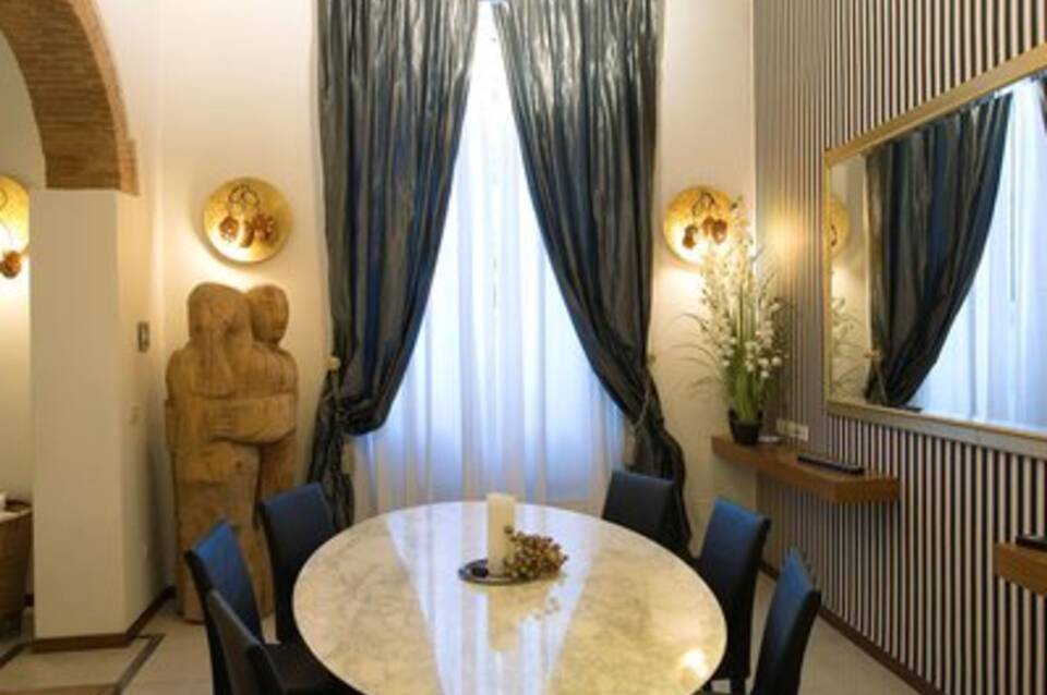 De La Pace, Sure Hotel Collection by Best Western 2