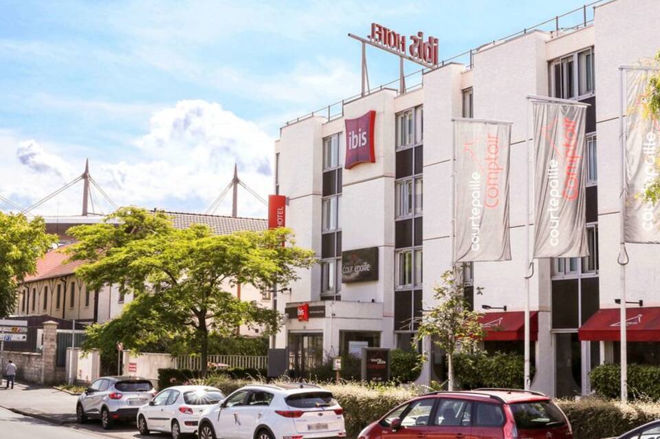 Hôtel ibis Saint-Denis Stade Ouest 2