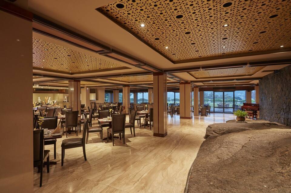 Earl's Regency 3
