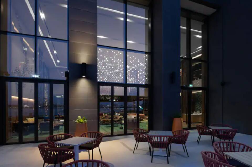 Hyatt Centric Jumeirah Dubai 3