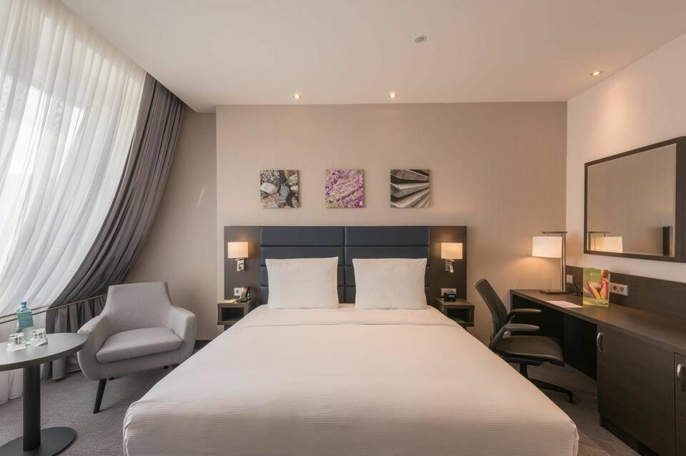 Hilton Garden Inn Frankfurt City Centre 1