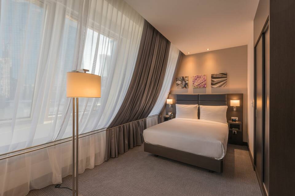 Hilton Garden Inn Frankfurt City Centre 2