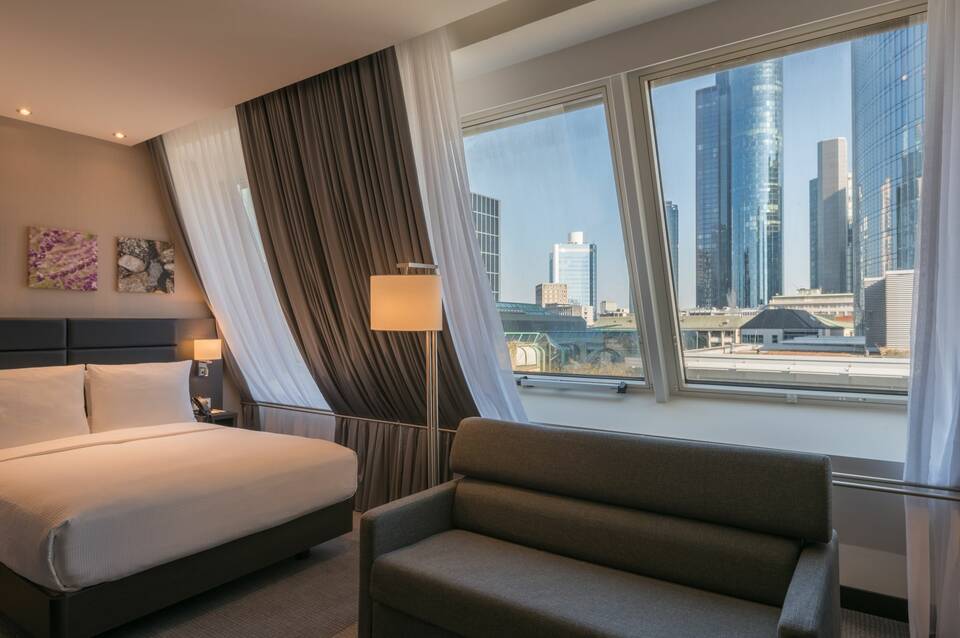 Hilton Garden Inn Frankfurt City Centre 5