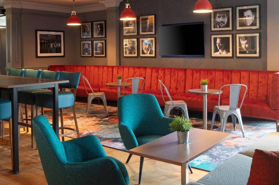 DoubleTree by Hilton Hotel Edinburgh Airport 2