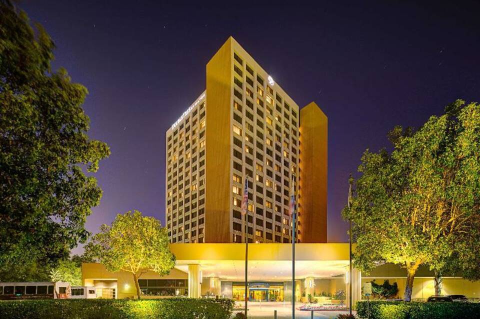 Hotel Fera Anaheim, a DoubleTree by Hilton 5