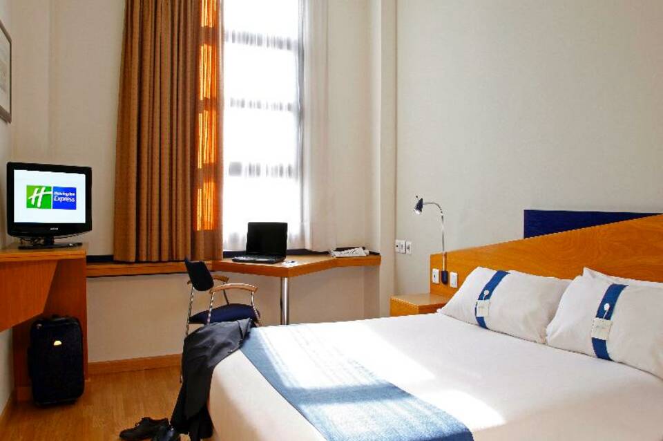 Holiday Inn Express Valencia-Ciudad Las Ciencias 2