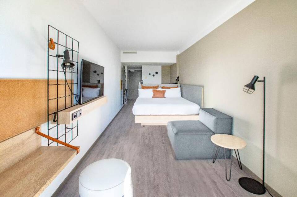 Moxy Barcelona 4