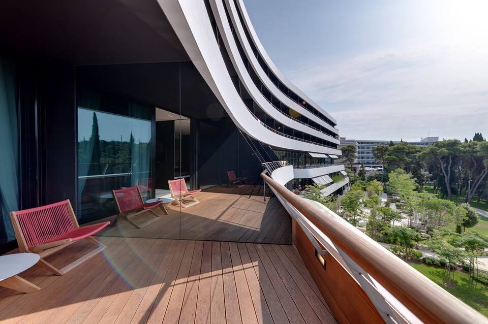 Hotel Lone 3