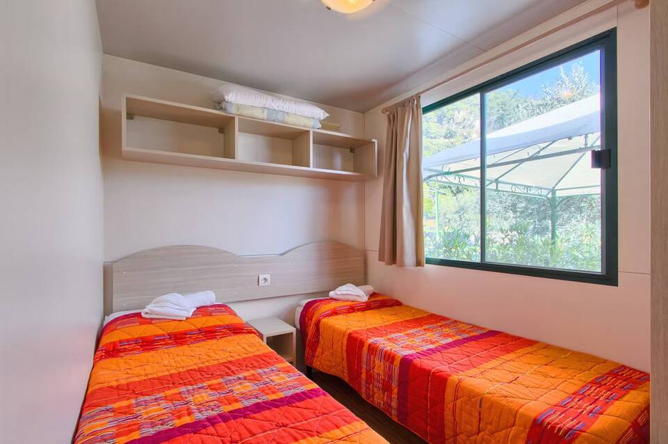 Oliva Camping 4