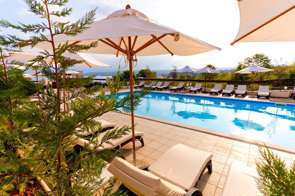 Blue Waves Resort 1