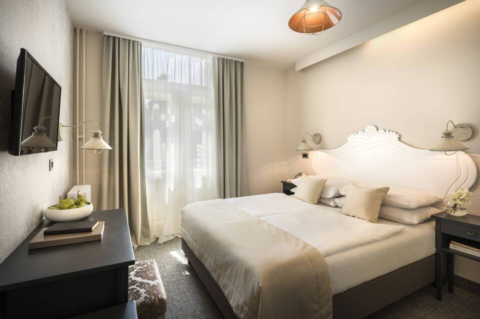 Hotel Lungomare 5