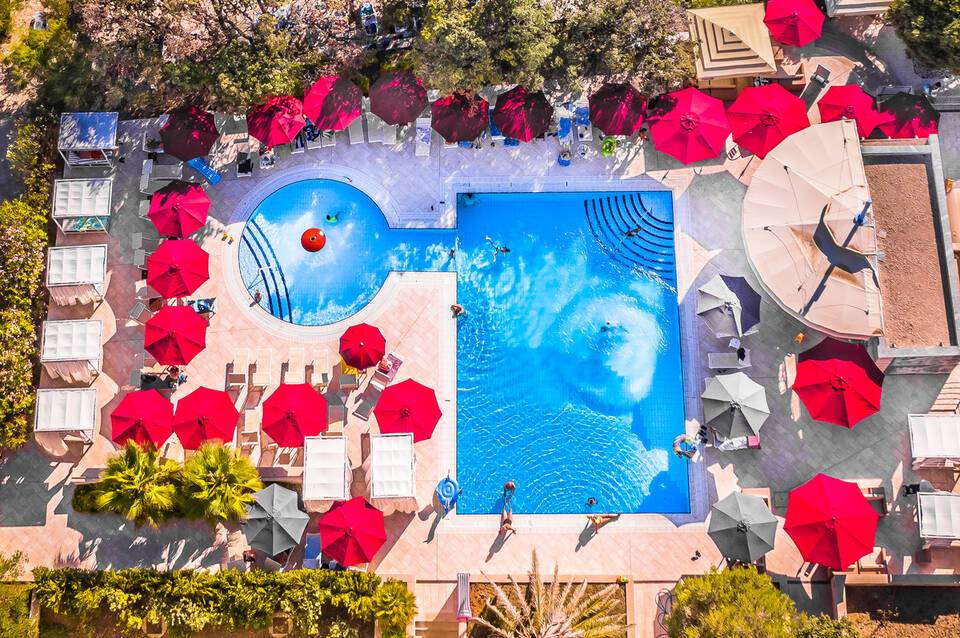 La Luna Hotel 5