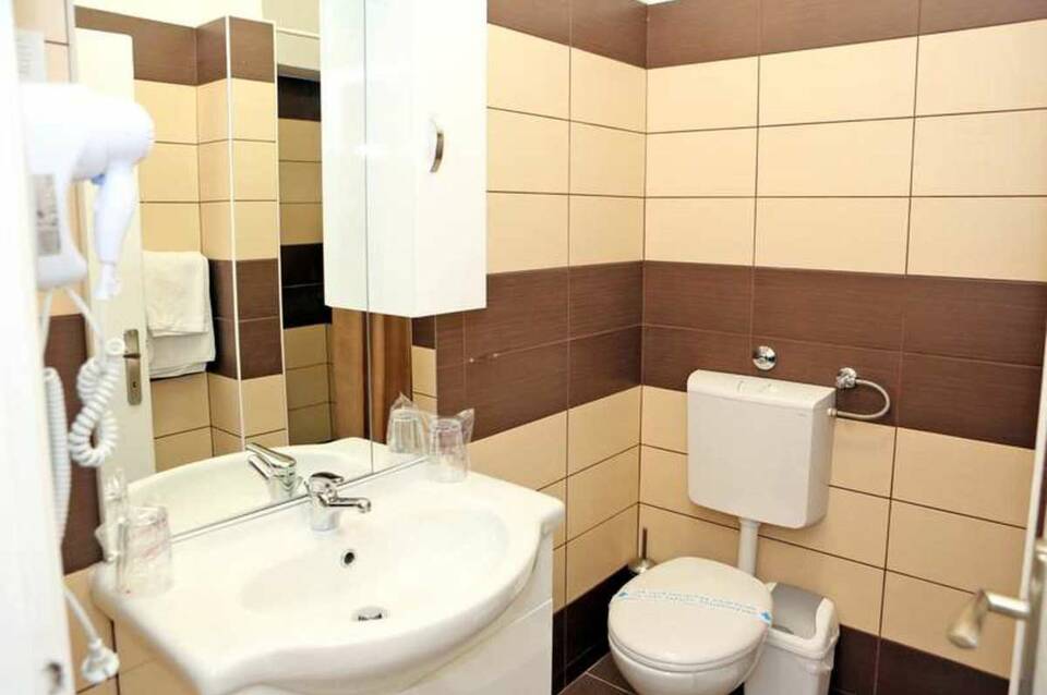 Hotel Delfin 5