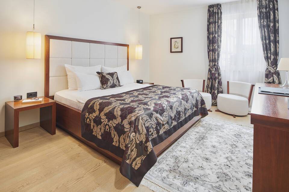 Marmont Heritage Hotel 1