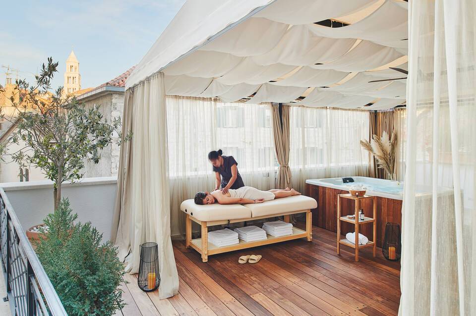 Marmont Heritage Hotel 2