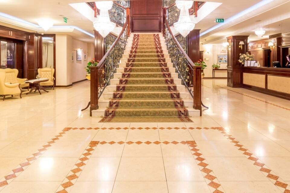 Hotel President 4