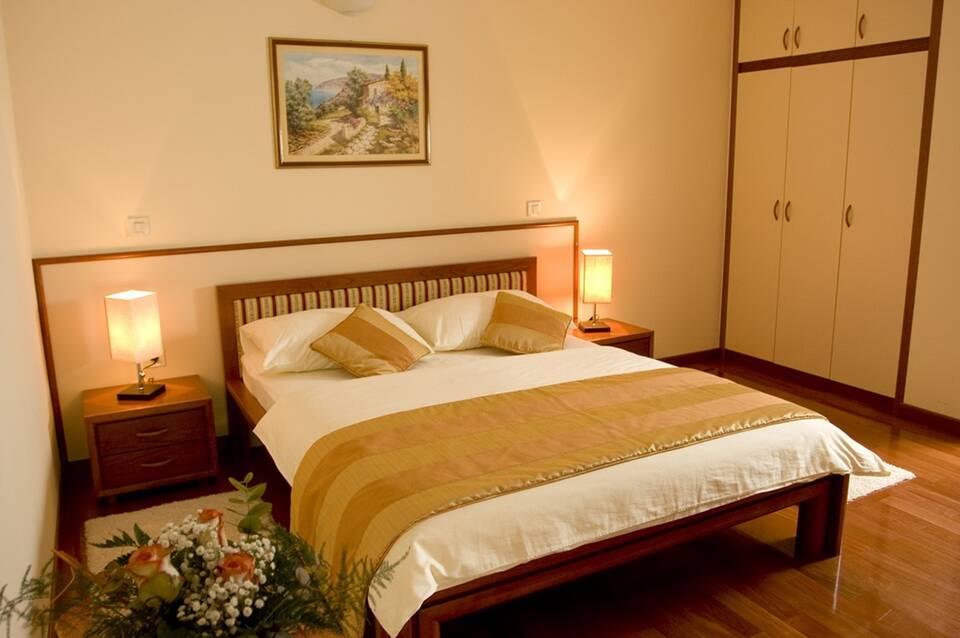 Palace Trogir 2
