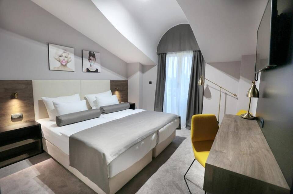Hotel Milenij 2