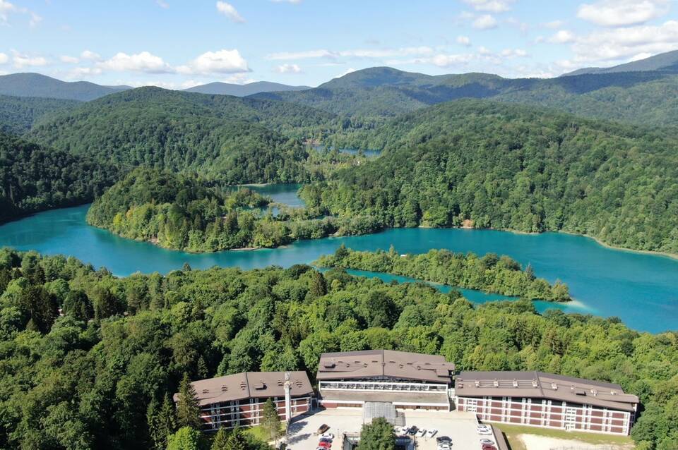Hotel Jezero 1