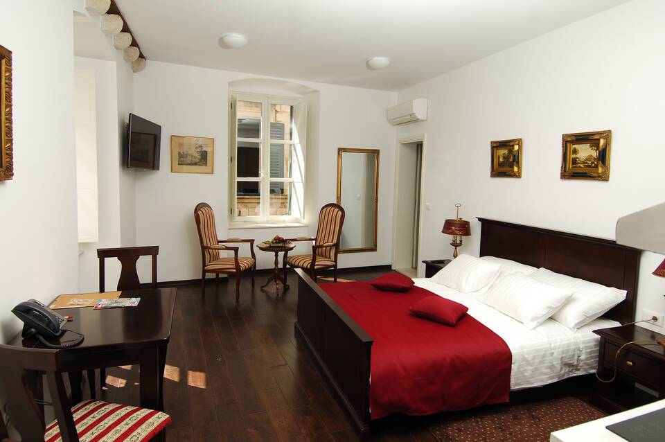 Sunce Palace Apartments 4