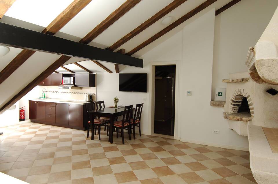 Sunce Palace Apartments 5