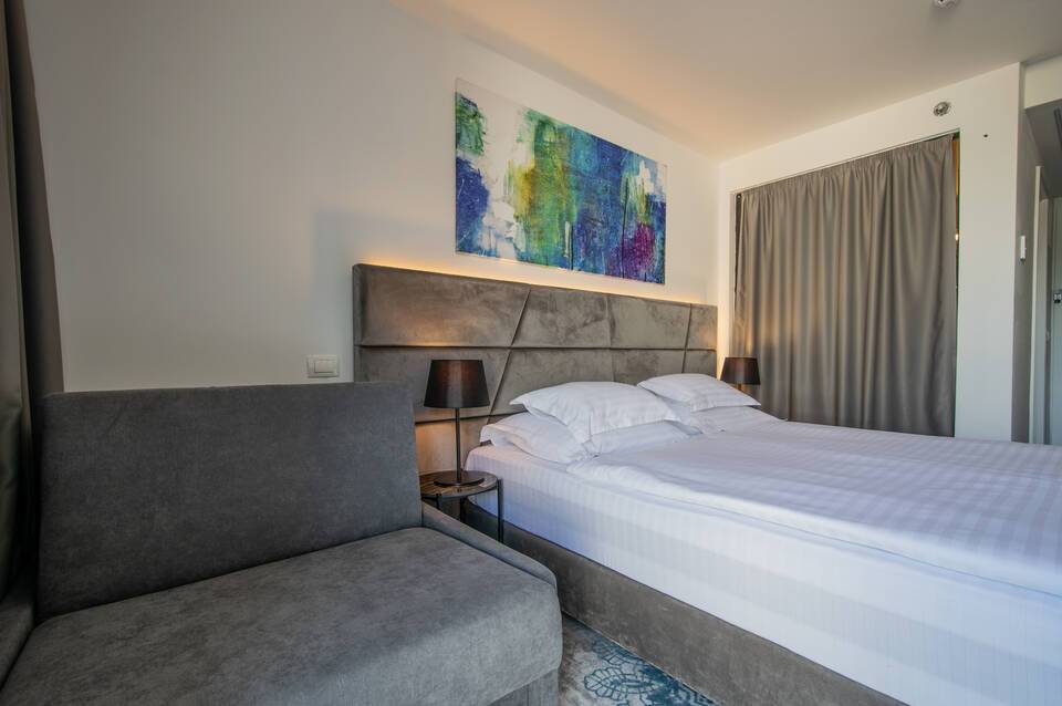 Hotel Paris 2