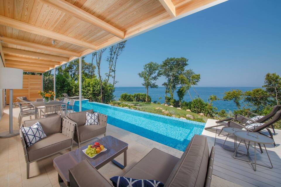 Isabella Island Villas 1
