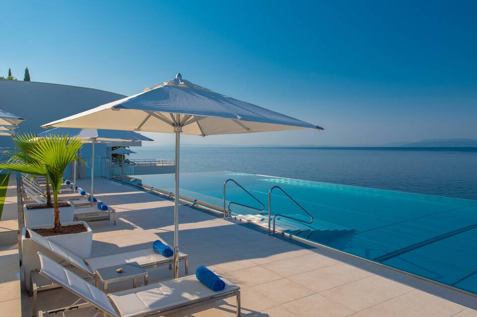 Hilton Rijeka Costabella Beach Resort & Spa 2
