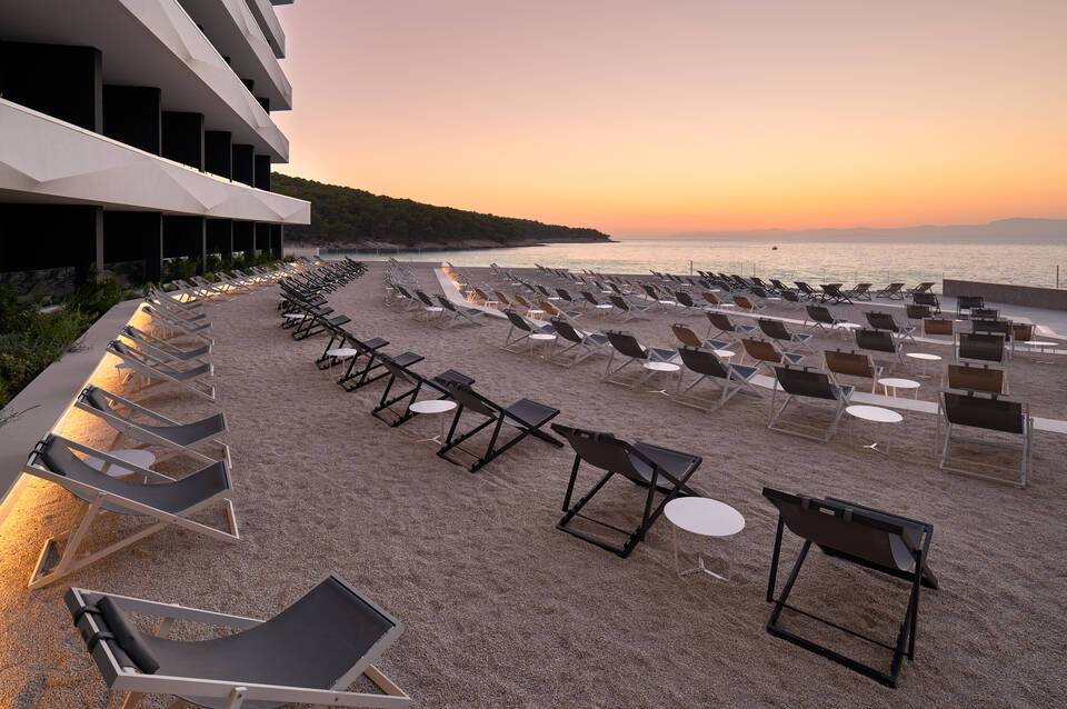 Grand Hotel View 5