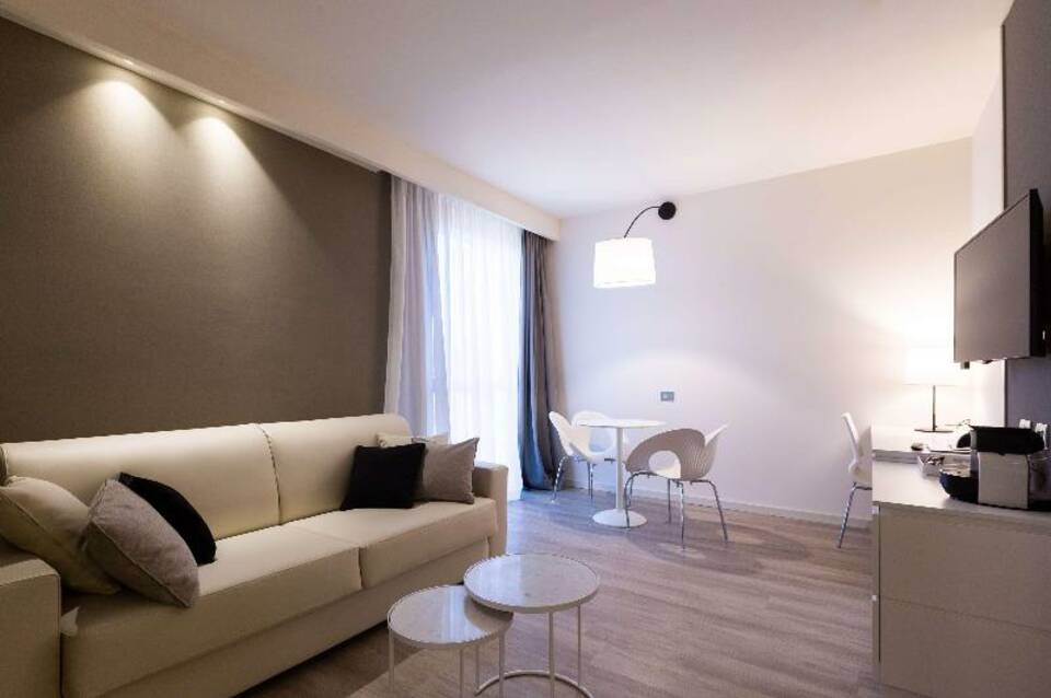 Best Western Plus Tower Hotel 3
