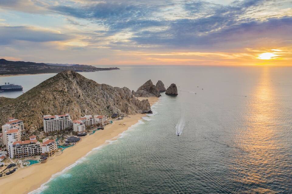 Grand Solmar Land's End Resort & Spa 2