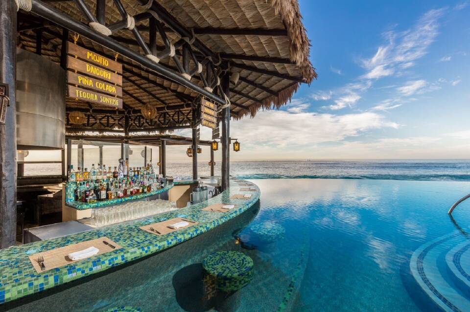 Grand Solmar Land's End Resort & Spa 5