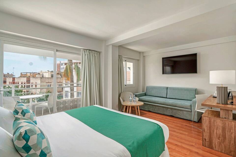 Hotel Costa Málaga (Adults recommended) by Pierre & Vacances 5