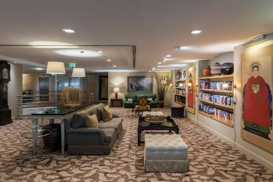 Royal Savoy 2