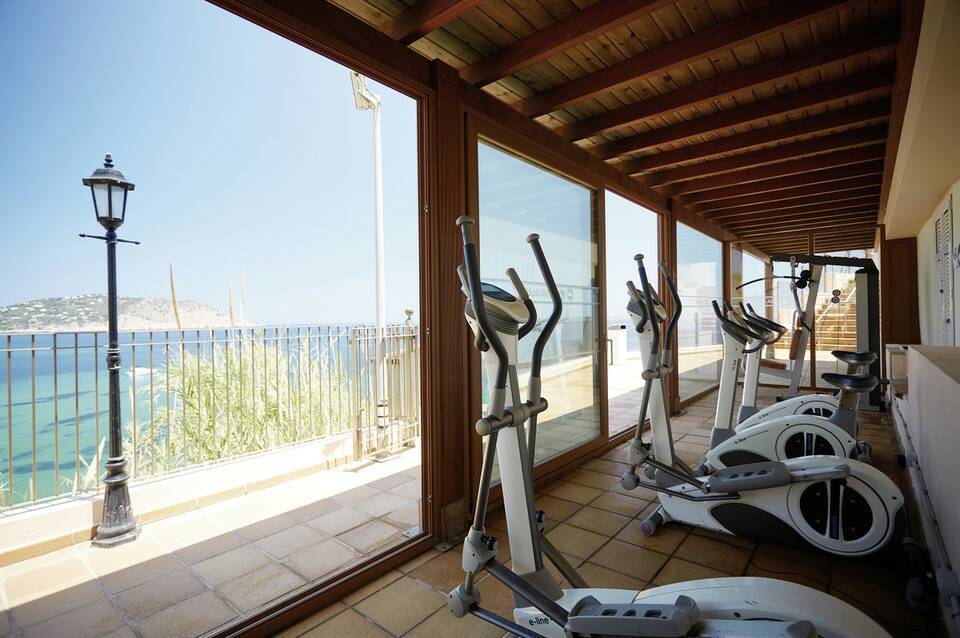 Invisa Hotel Club Cala Blanca 2