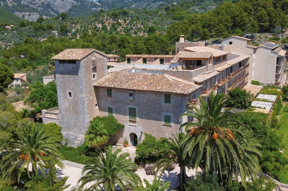 Hotel Es Port 4
