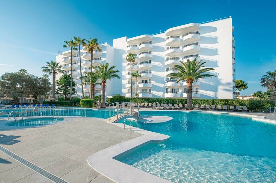Alcudia Beach Apartments 3