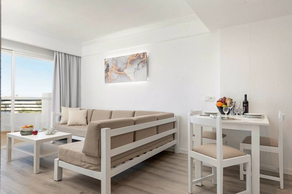 Alcudia Beach Apartments 4