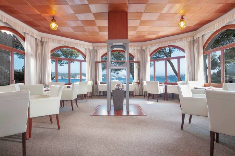 Hotel Cala Fornells 1