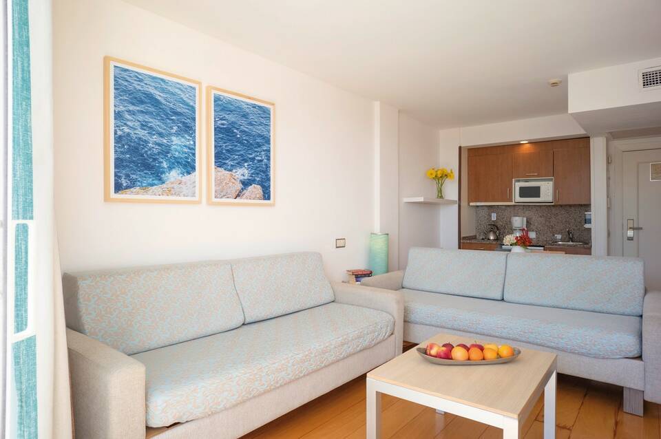 Ivory Playa 1