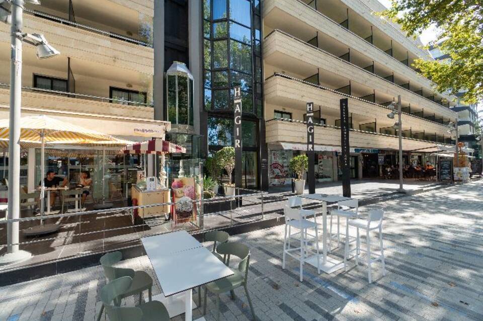 The Agir Springs Hotel 1