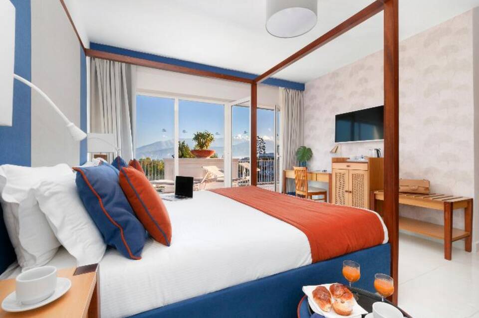Atlantic Palace 5