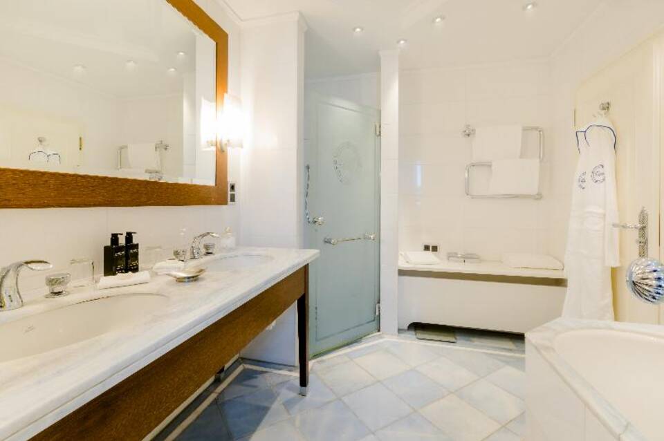 Excelsior Hotel Ernst 2