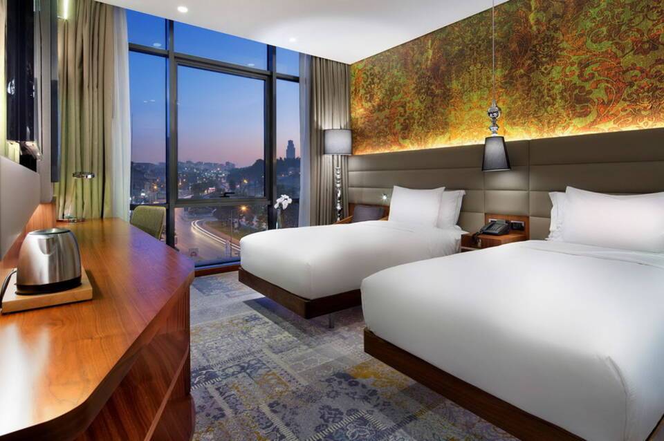 DoubleTree by Hilton Hotel Istanbul - Piyalepasa 5