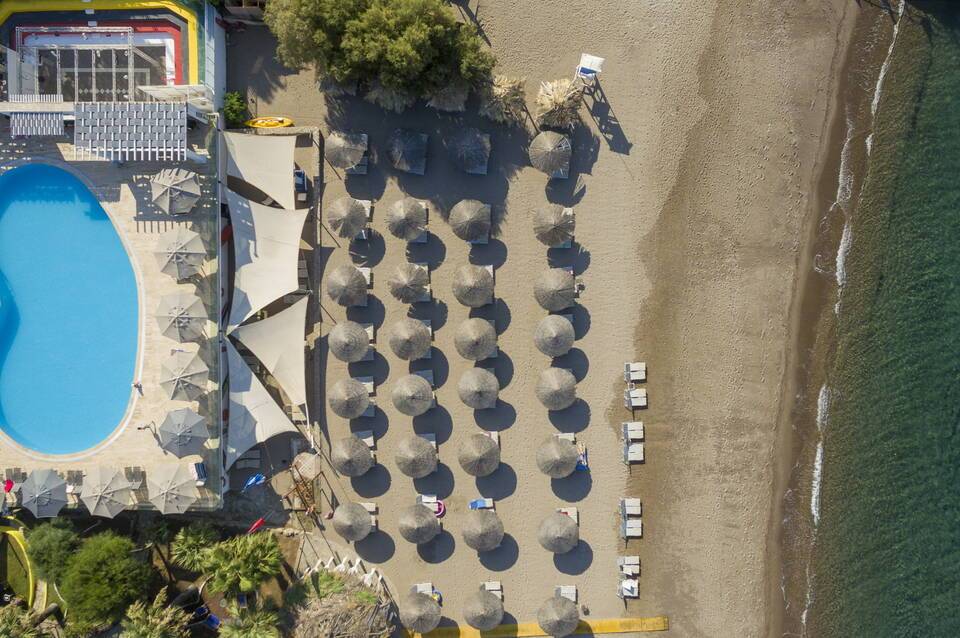 Charm Beach Hotel 1